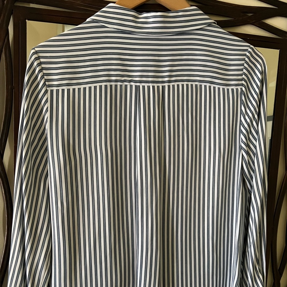 🔥SALE! NWT Habitual brand striped faux wrap blouse - Picture 2 of 4